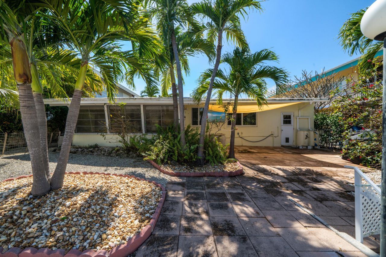 319 Woods Avenue, Tavernier, FL 33070 Photo