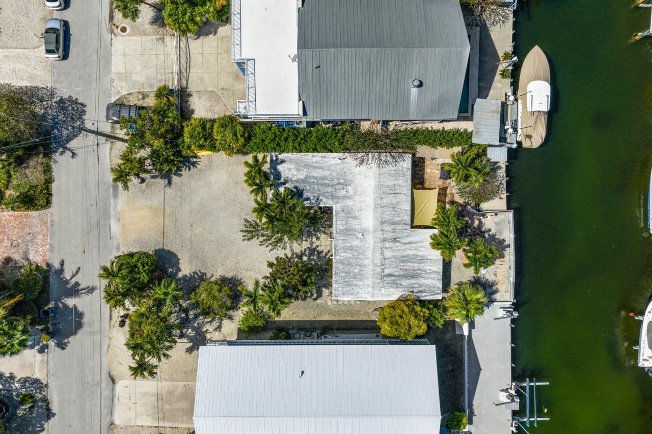 319 Woods Avenue, Tavernier, FL 33070 Photo