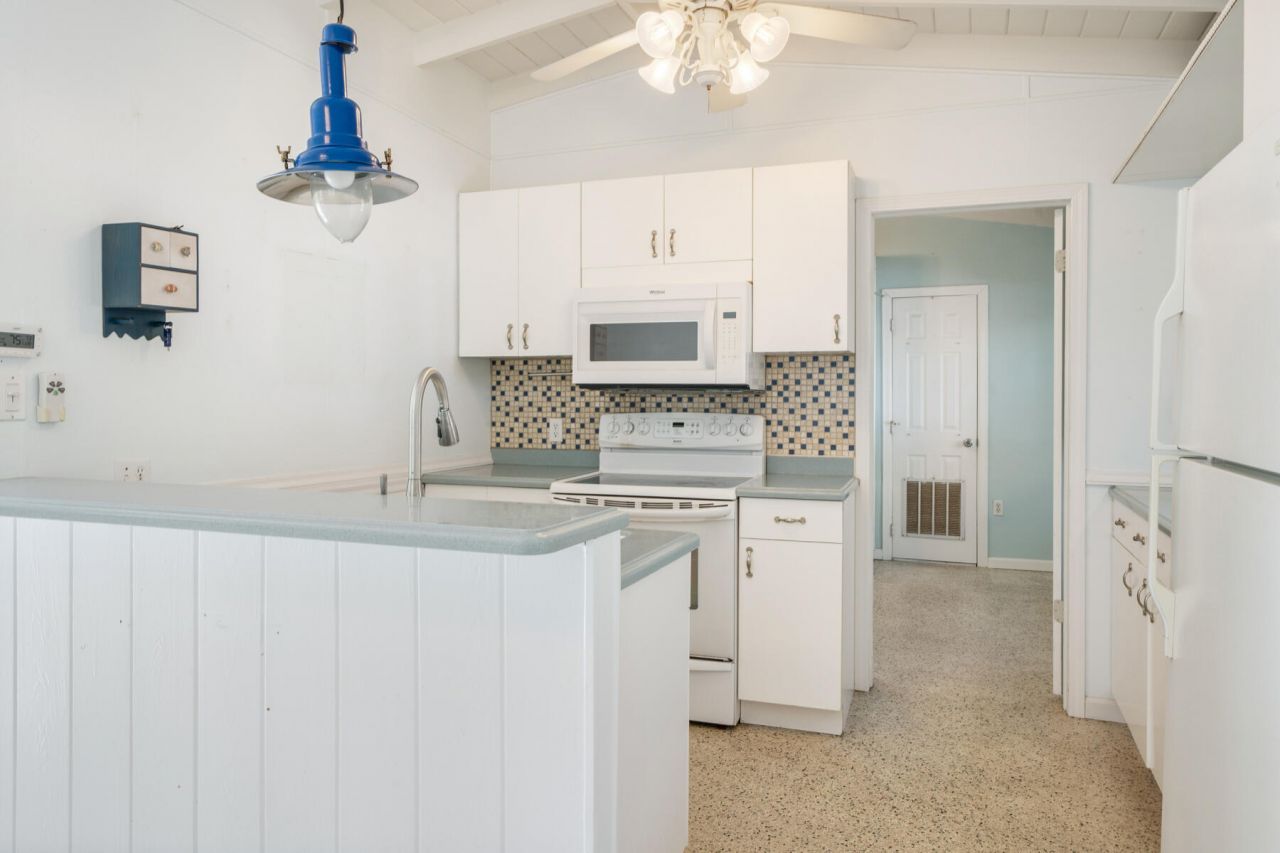 319 Woods Avenue, Tavernier, FL 33070 Photo