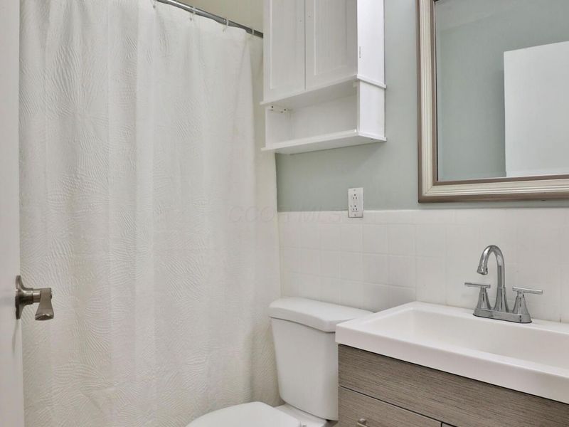 5010 Julie Place, Columbus, OH 43229 Photo 21