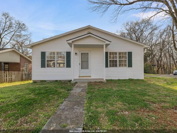 231 Main St, Florence, AL