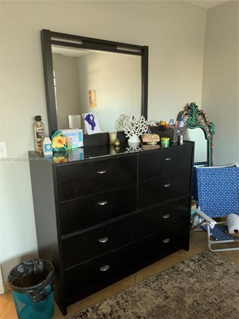 322 Taylor St, Unit 2D, Hollywood, FL 33019 Photo