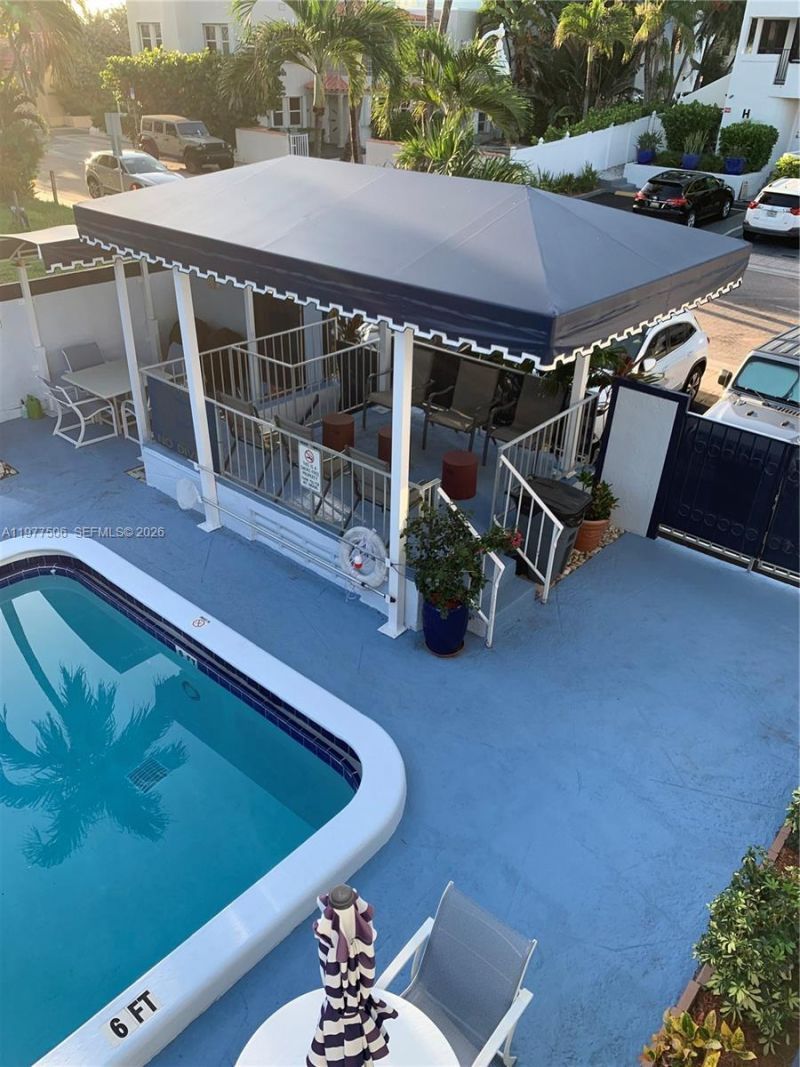 322 Taylor St, Unit 2D, Hollywood, FL 33019 Photo