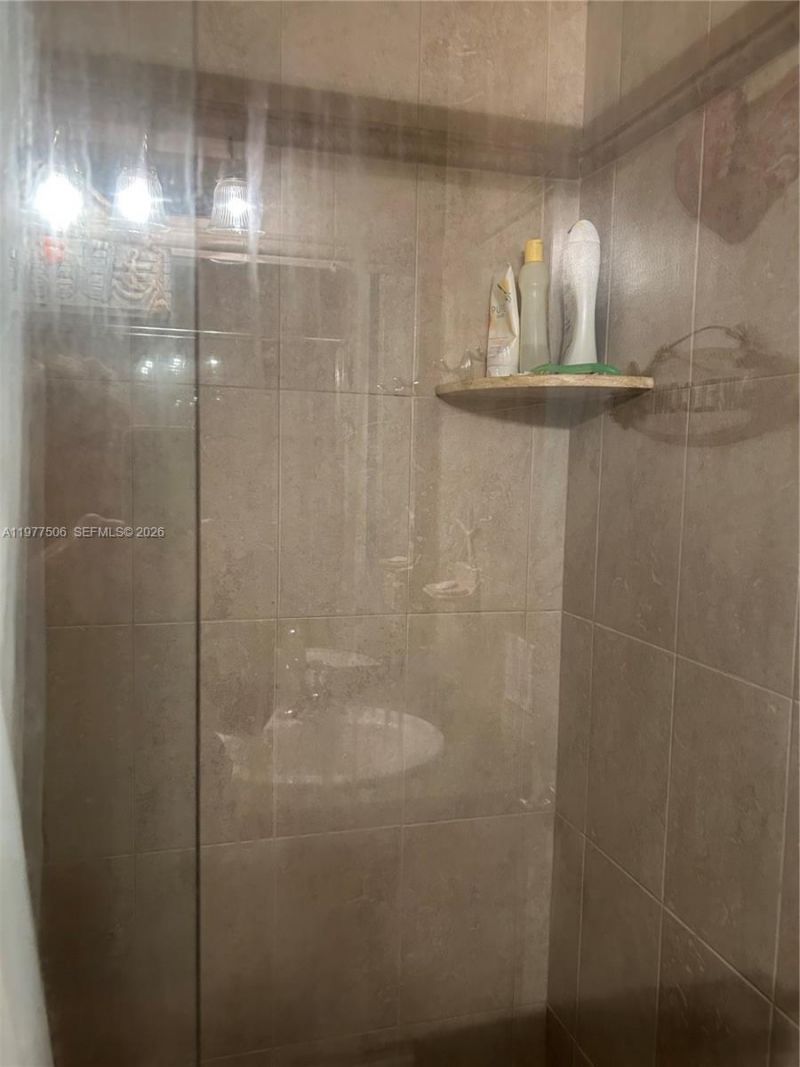 322 Taylor St, Unit 2D, Hollywood, FL 33019 Photo