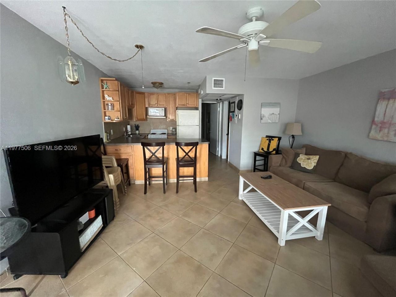 322 Taylor St, Unit 2D, Hollywood, FL 33019 Photo
