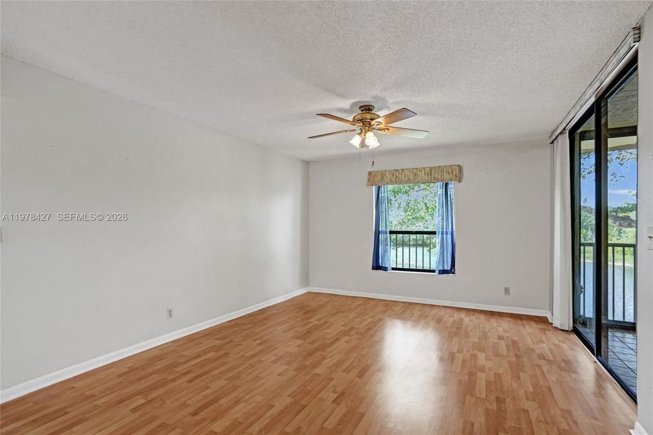 2541 N Carambola Cir N , Unit 1832, Coconut Creek, FL 33066 Photo