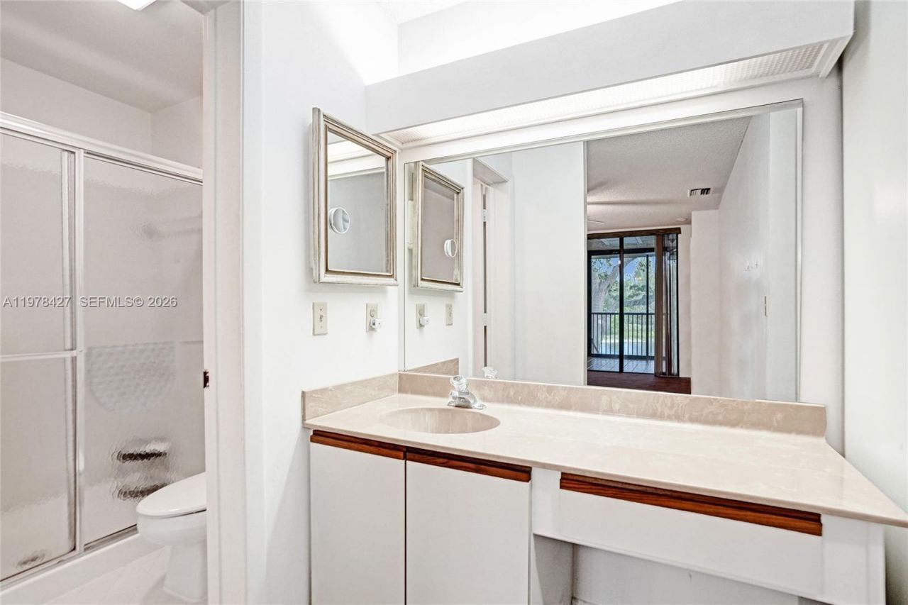 2541 N Carambola Cir N , Unit 1832, Coconut Creek, FL 33066 Photo