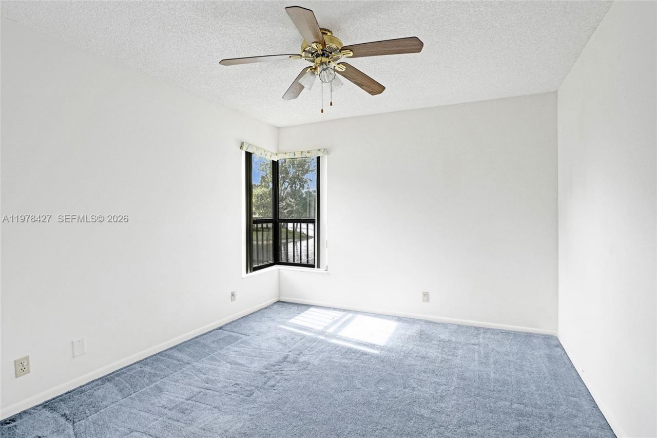 2541 N Carambola Cir N , Unit 1832, Coconut Creek, FL 33066 Photo