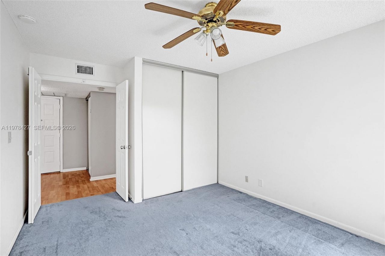 2541 N Carambola Cir N , Unit 1832, Coconut Creek, FL 33066 Photo