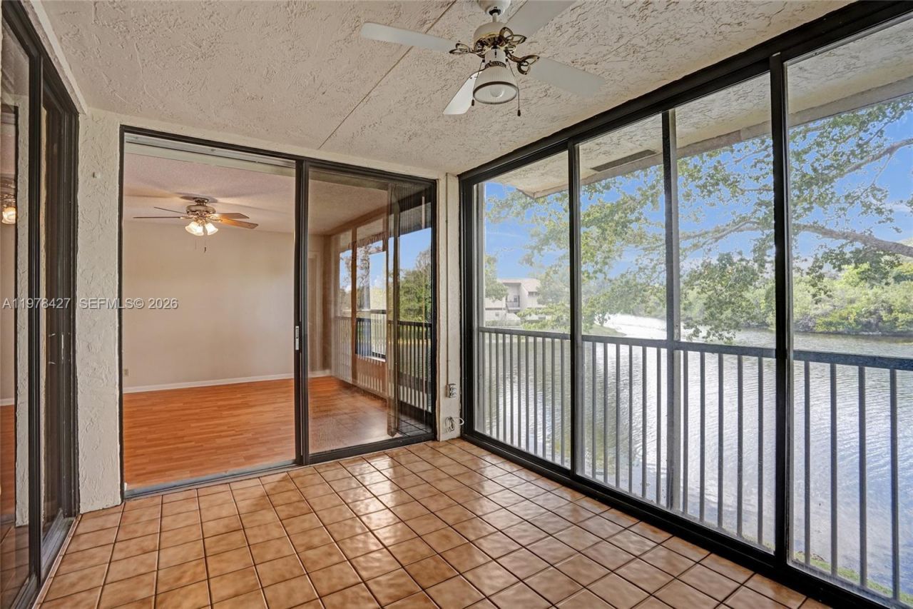 2541 N Carambola Cir N , Unit 1832, Coconut Creek, FL 33066 Photo