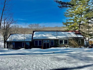 93 S Woods Road , Unit B, Hammond, NY 13646