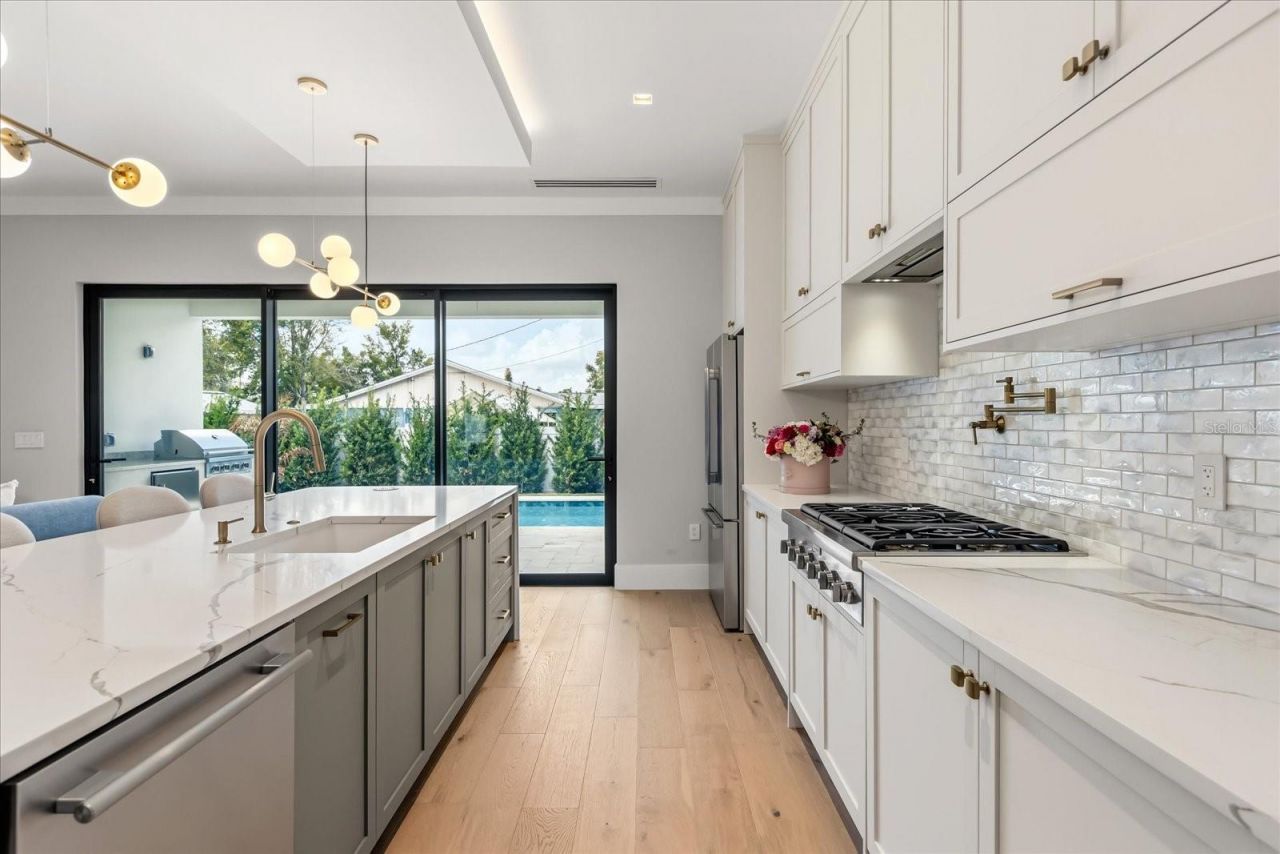 2415 Laura Place, Orlando, FL 32803 Photo