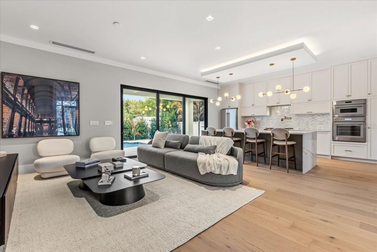 2415 Laura Place, Orlando, FL 32803 Photo