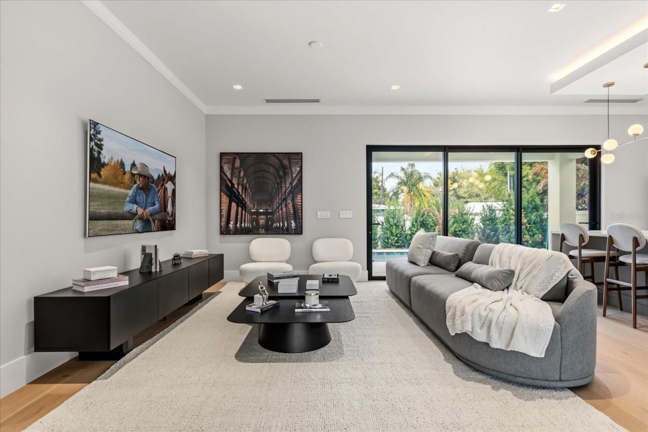 2415 Laura Place, Orlando, FL 32803 Photo