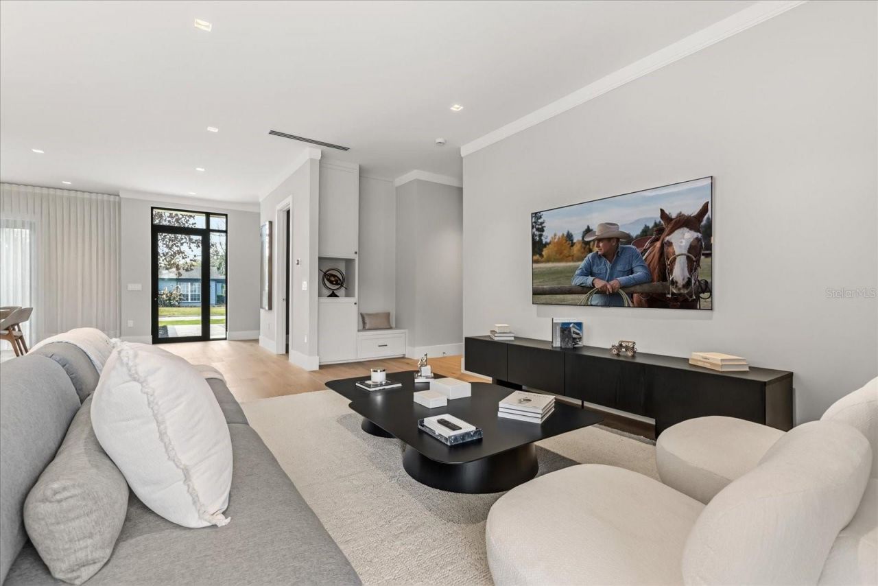 2415 Laura Place, Orlando, FL 32803 Photo