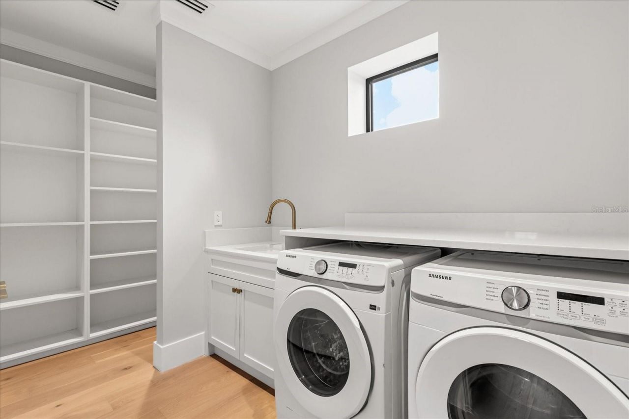 2415 Laura Place, Orlando, FL 32803 Photo