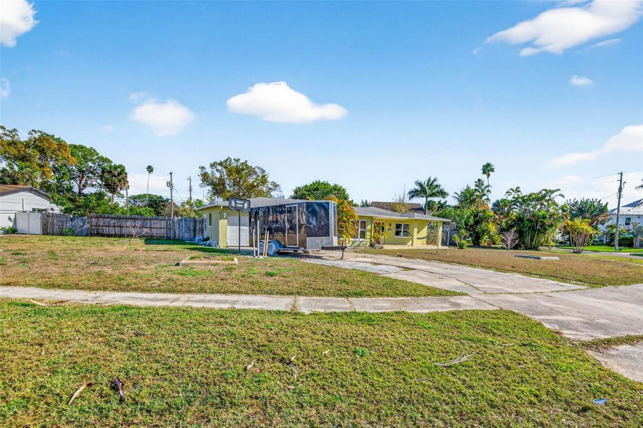 1722 Bayou Grande Boulevard Ne, Saint Petersburg, FL 33703 Photo