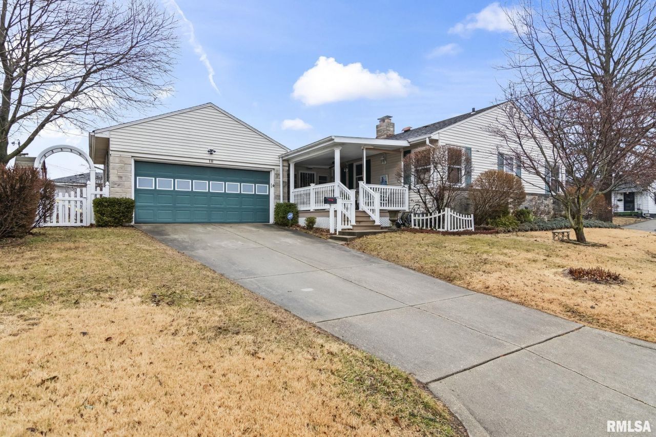 18 Maple Court, Decatur, IL 62526 Main Photo