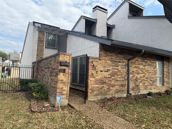 9822 Amberton Parkway , Dallas, TX 75243