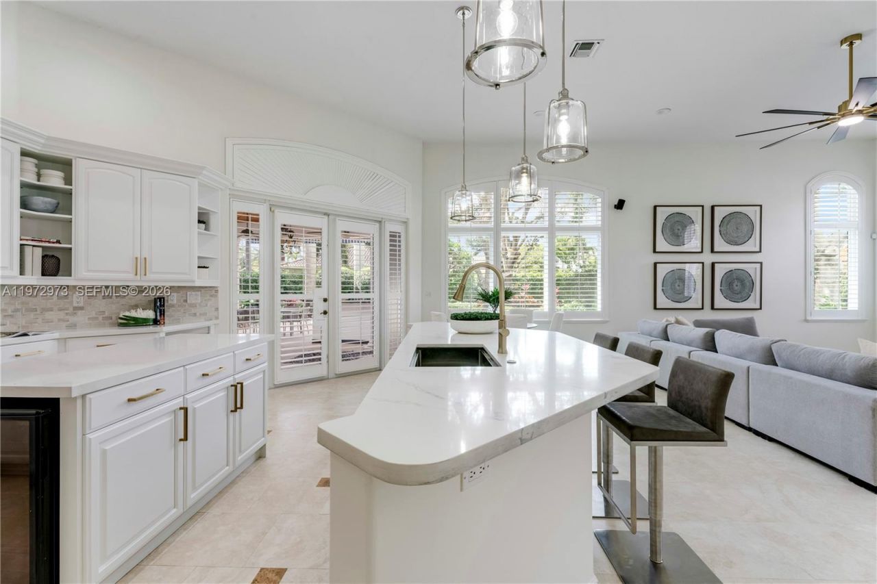 8561 SW 167th Ter, Palmetto Bay, FL 33157 Photo