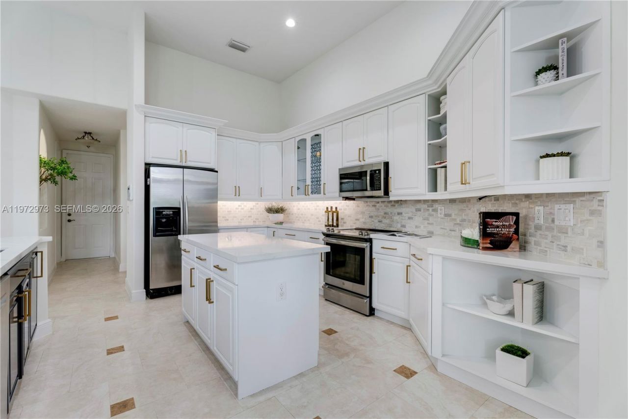 8561 SW 167th Ter, Palmetto Bay, FL 33157 Photo