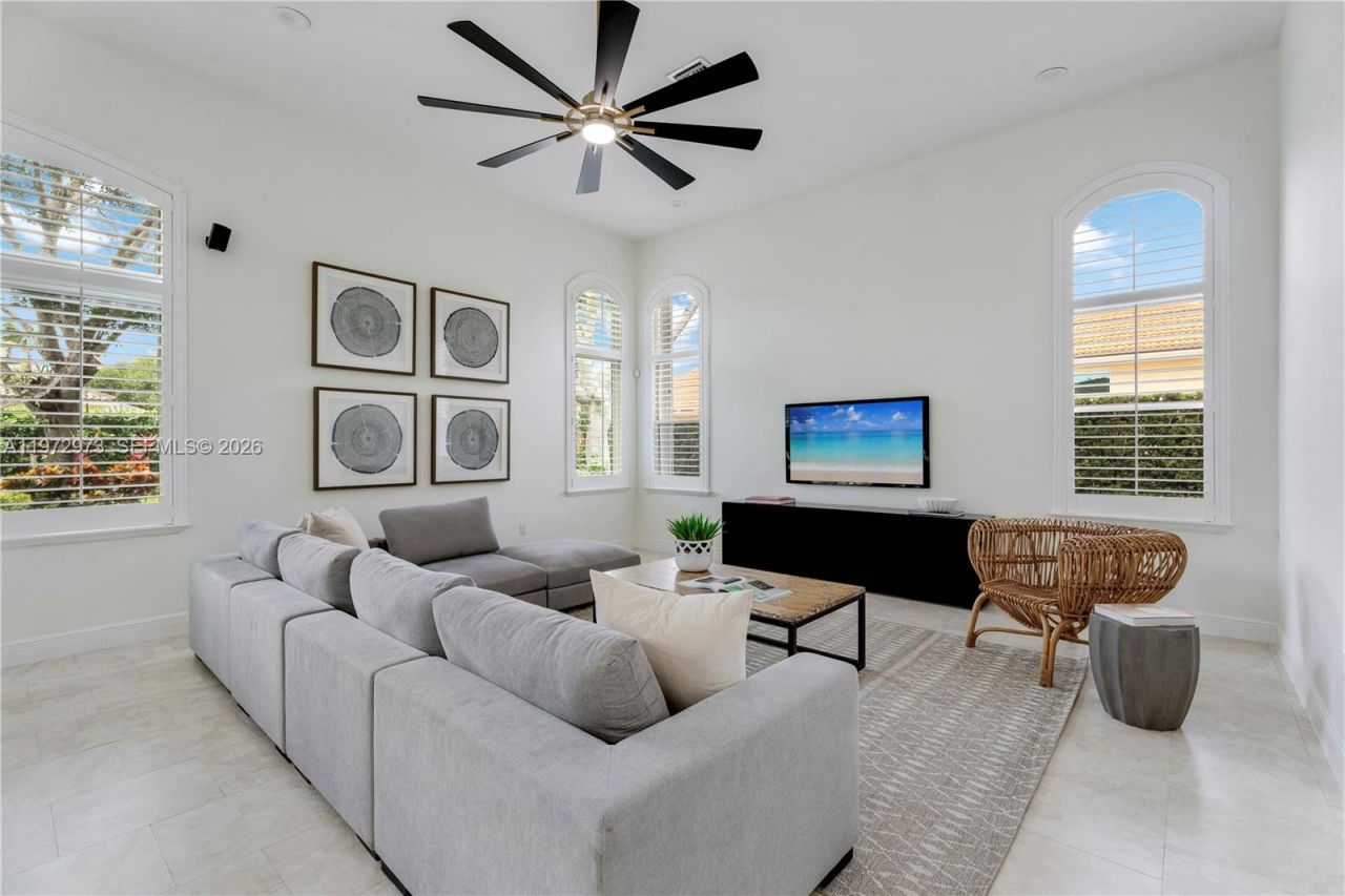 8561 SW 167th Ter, Palmetto Bay, FL 33157 Photo