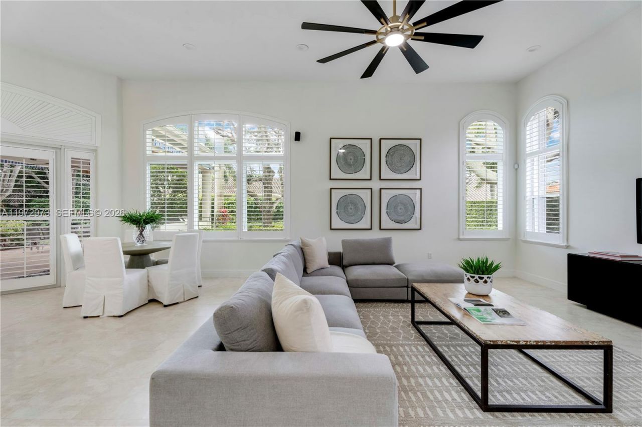 8561 SW 167th Ter, Palmetto Bay, FL 33157 Photo