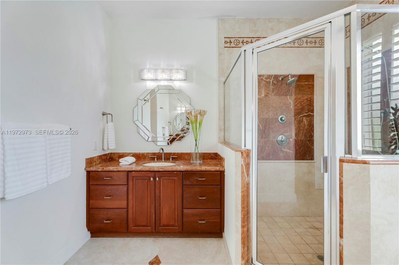 8561 SW 167th Ter, Palmetto Bay, FL 33157 Photo