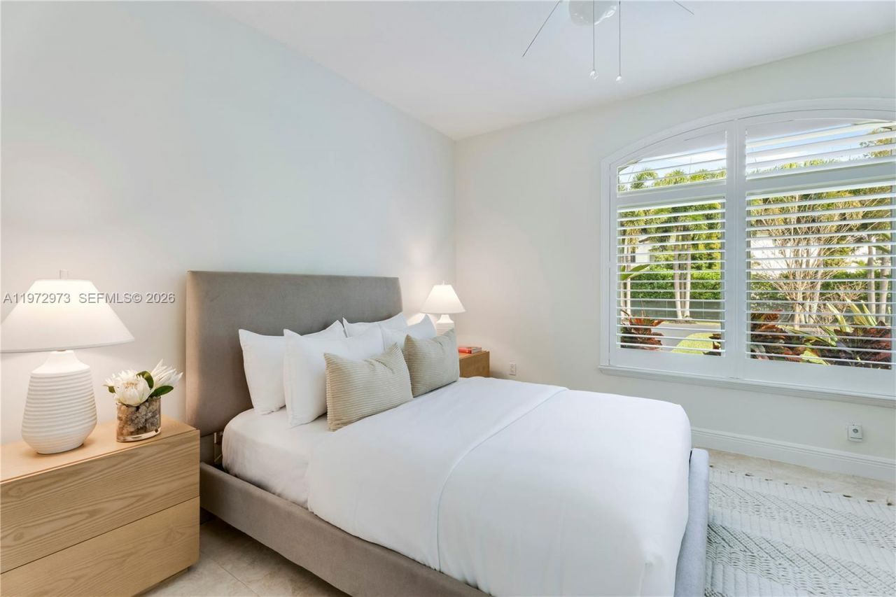 8561 SW 167th Ter, Palmetto Bay, FL 33157 Photo