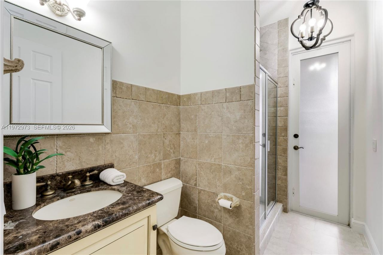 8561 SW 167th Ter, Palmetto Bay, FL 33157 Photo