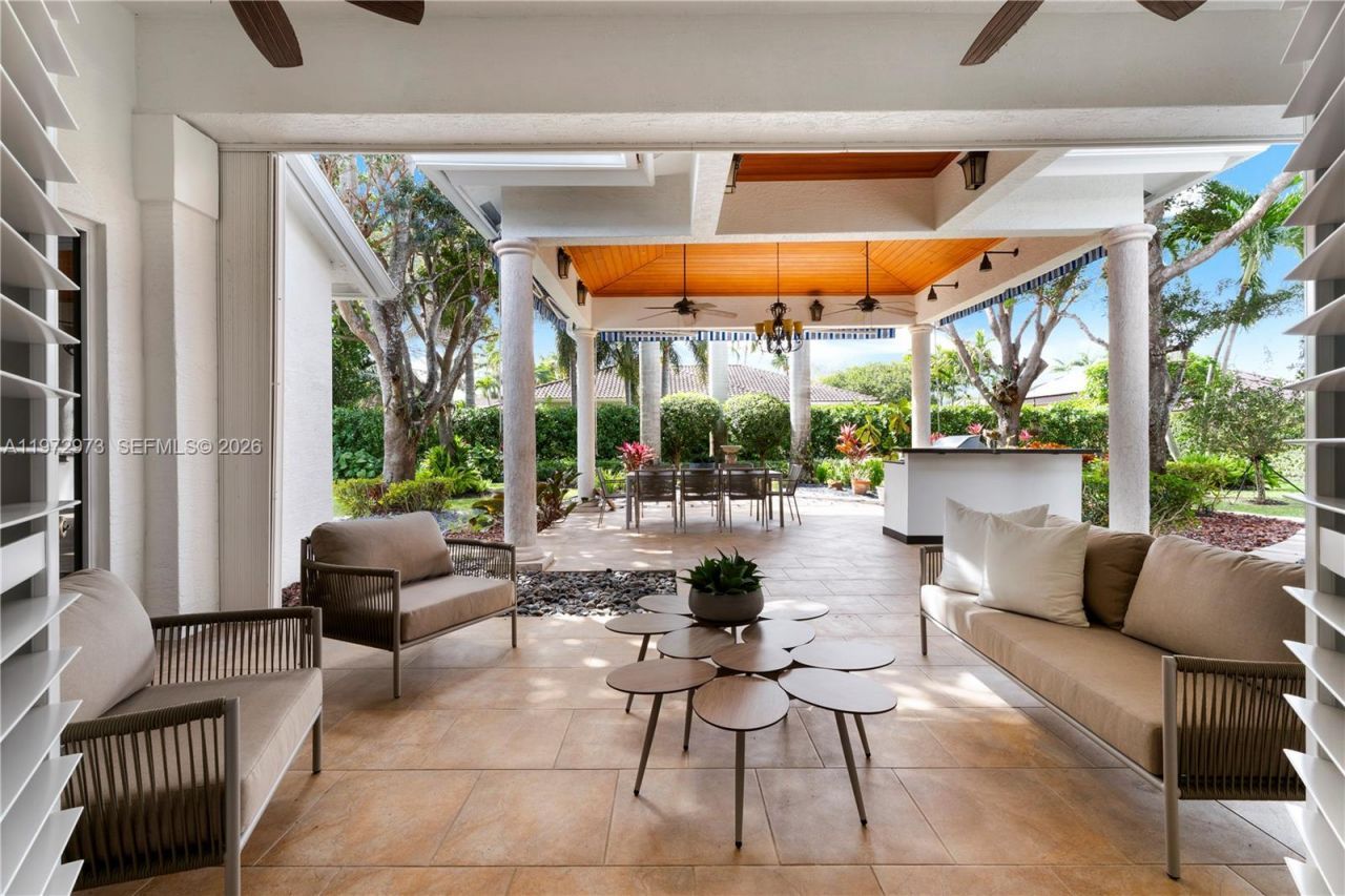 8561 SW 167th Ter, Palmetto Bay, FL 33157 Photo