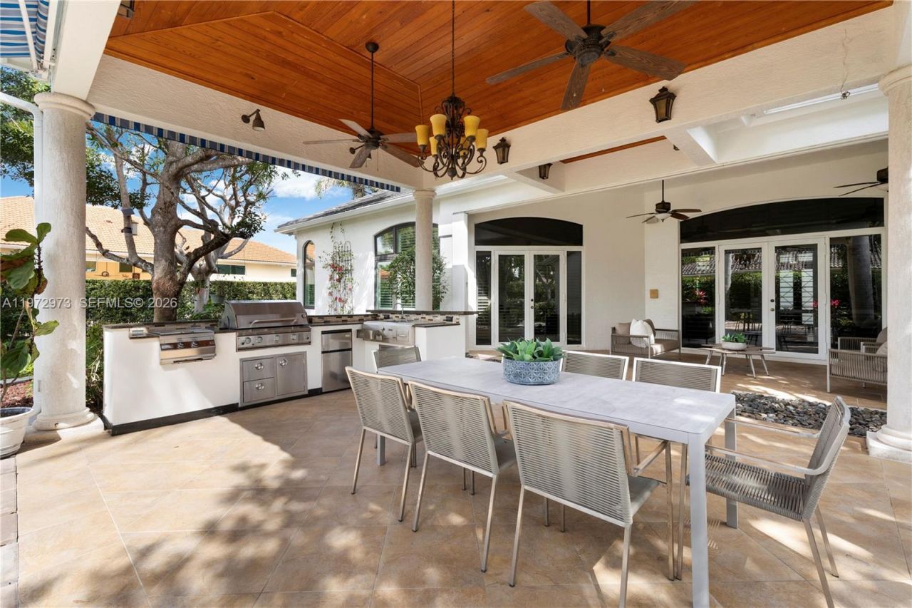 8561 SW 167th Ter, Palmetto Bay, FL 33157 Photo