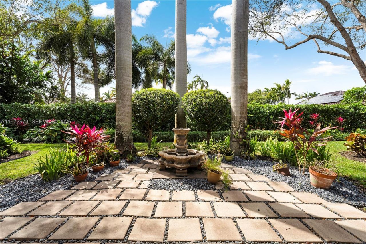 8561 SW 167th Ter, Palmetto Bay, FL 33157 Photo