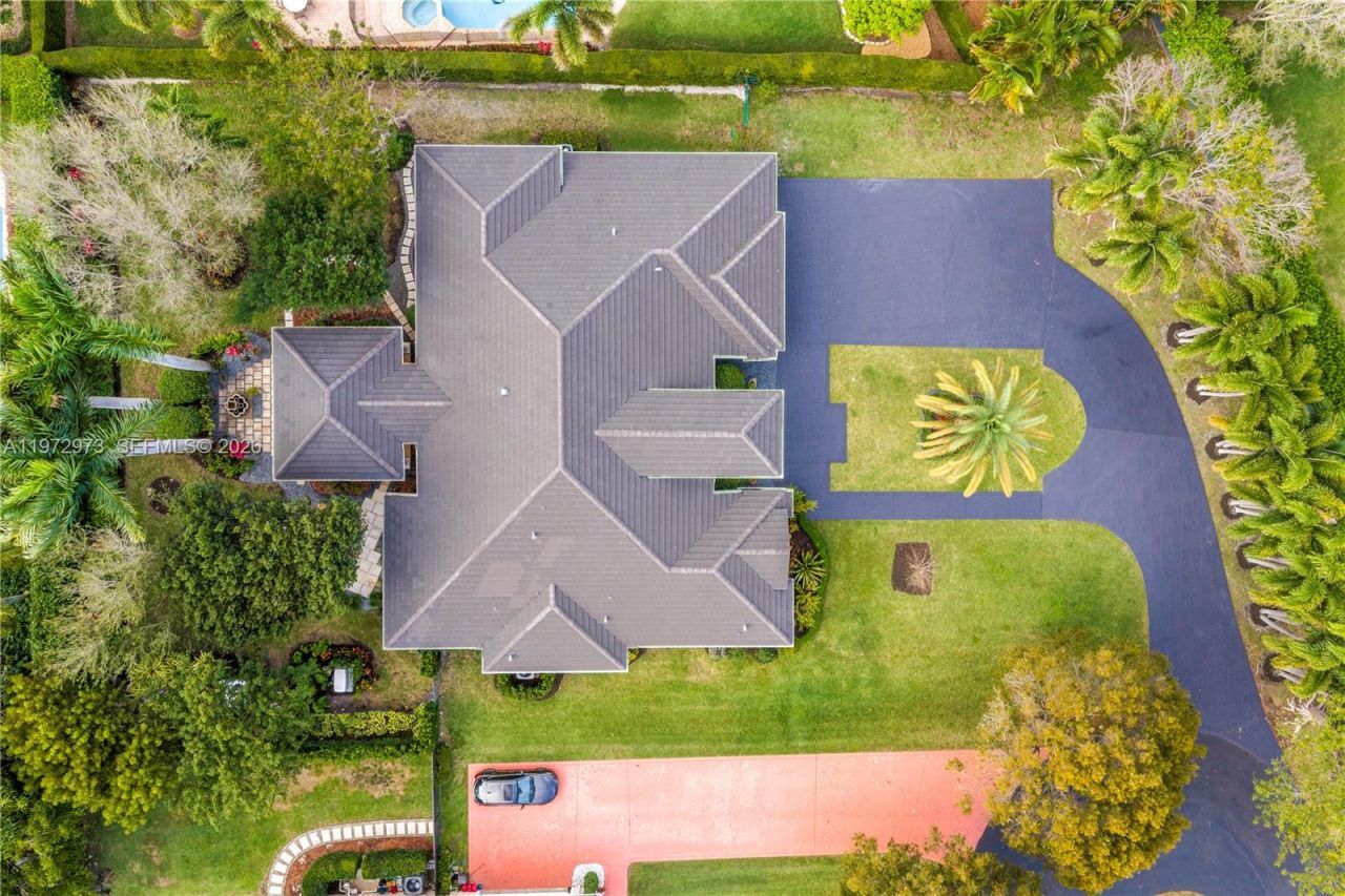 8561 SW 167th Ter, Palmetto Bay, FL 33157 Photo