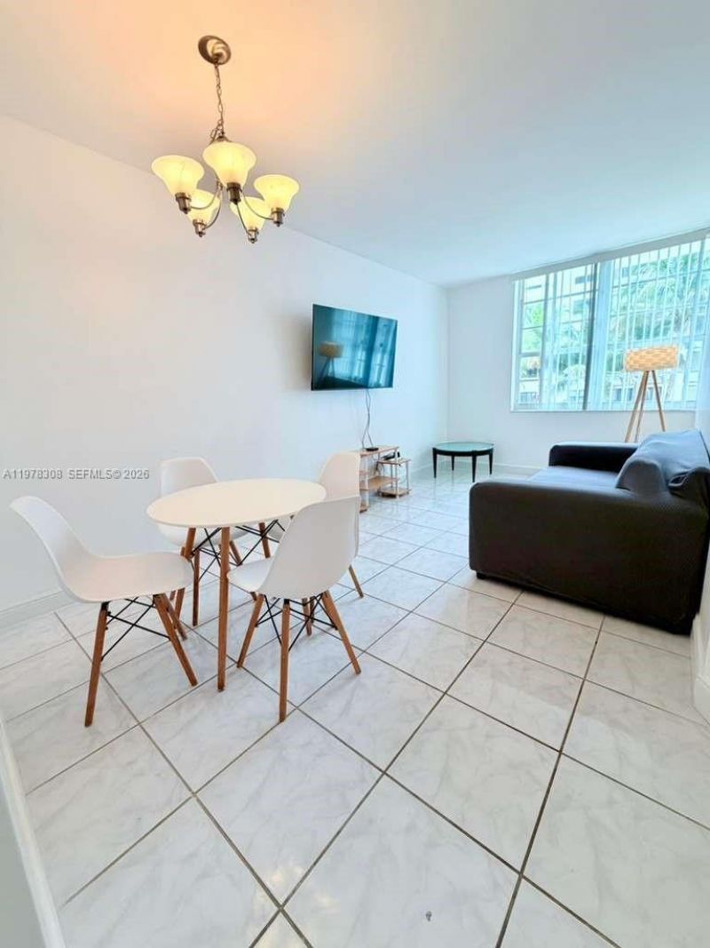 100 Lincoln Rd, Unit 524, Miami Beach, FL 33139 Photo