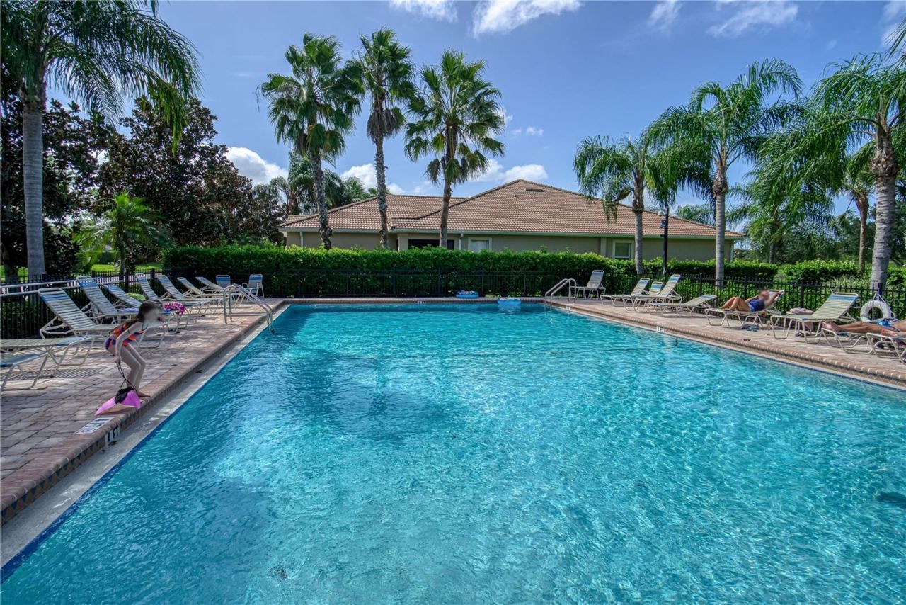 819 Fairwaycove Lane , Unit 203, Bradenton, FL 34212 Photo