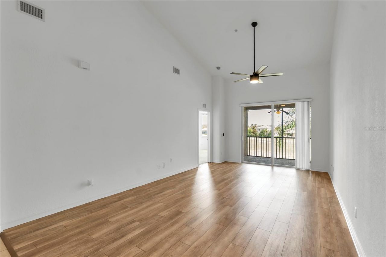 819 Fairwaycove Lane , Unit 203, Bradenton, FL 34212 Photo