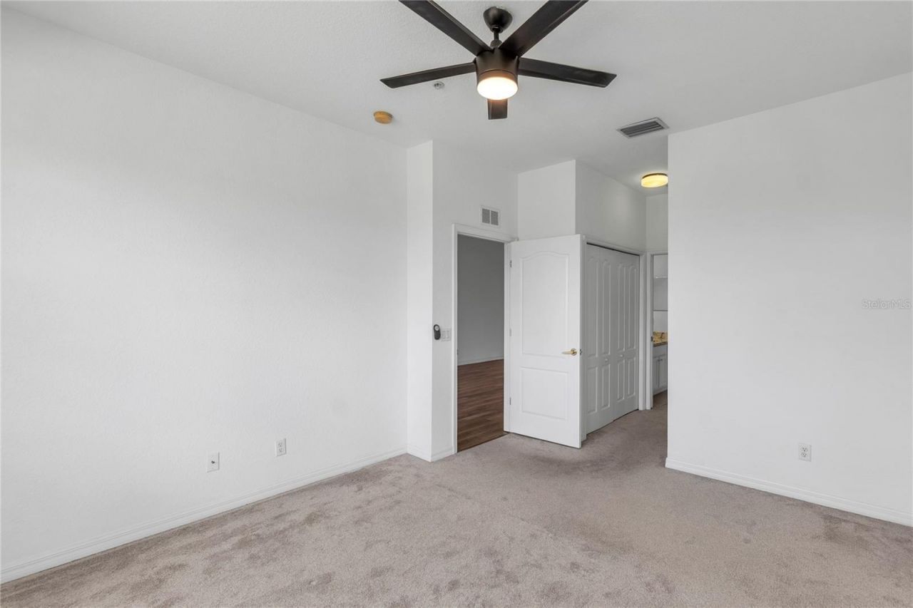 819 Fairwaycove Lane , Unit 203, Bradenton, FL 34212 Photo