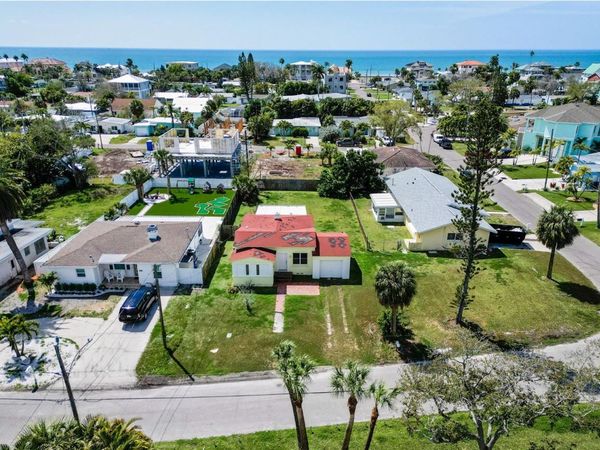 15822 REDINGTON DRIVE , REDINGTON BEACH, FL 33708