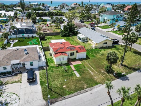 15822 REDINGTON DRIVE, REDINGTON BEACH, FL 33708