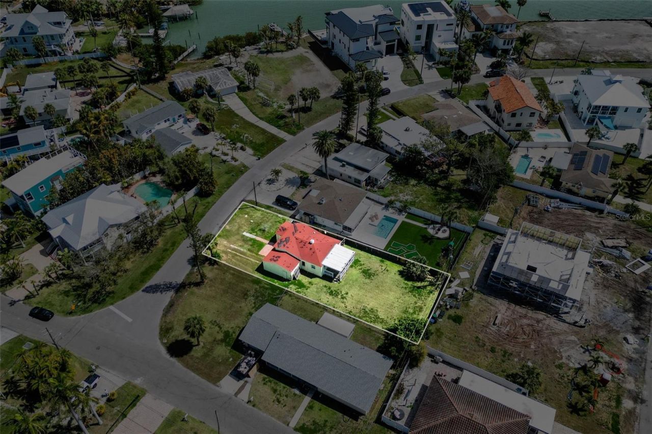 15822 Redington Drive, Redington Beach, FL 33708 Photo