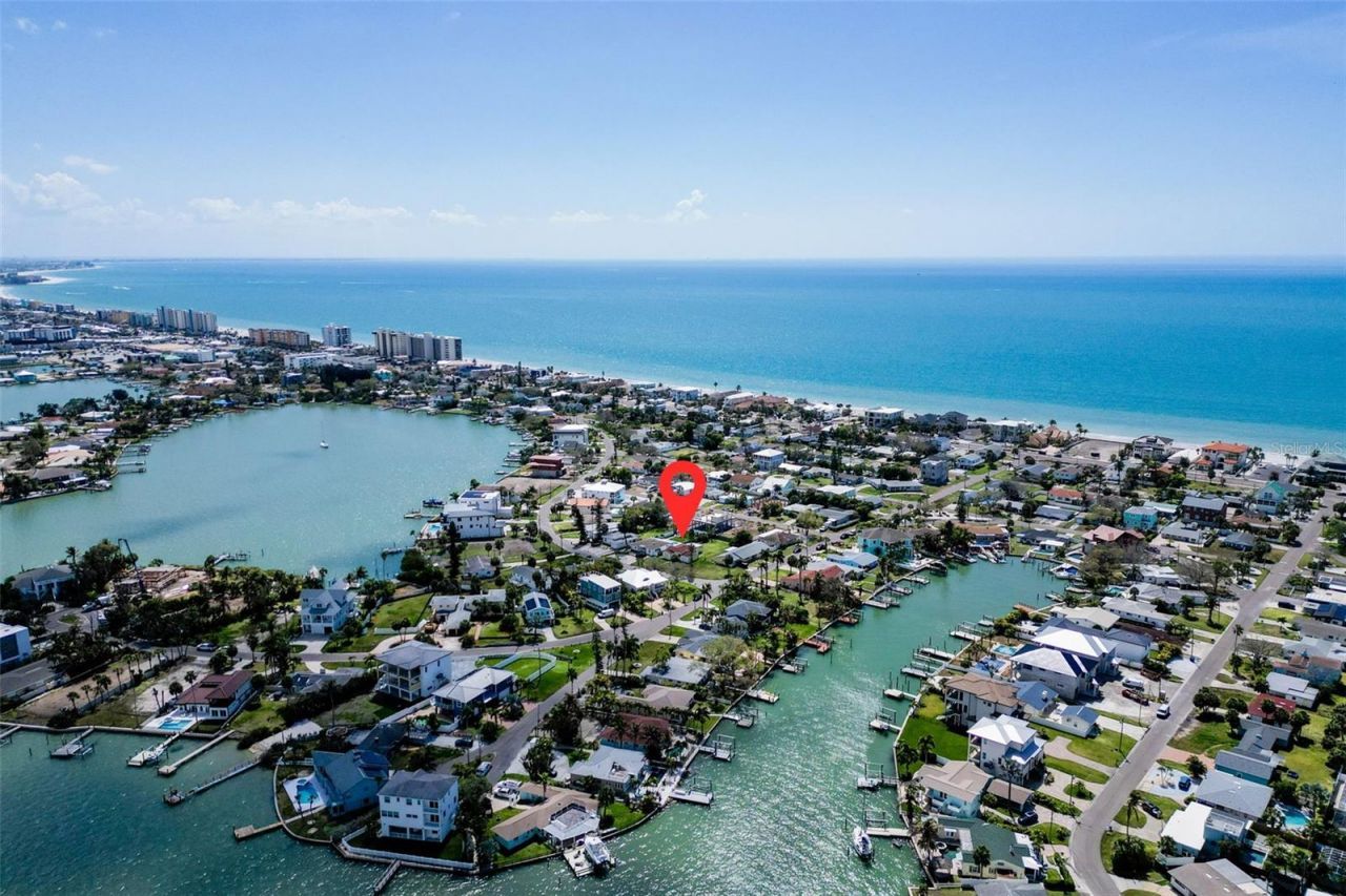 15822 Redington Drive, Redington Beach, FL 33708 Photo