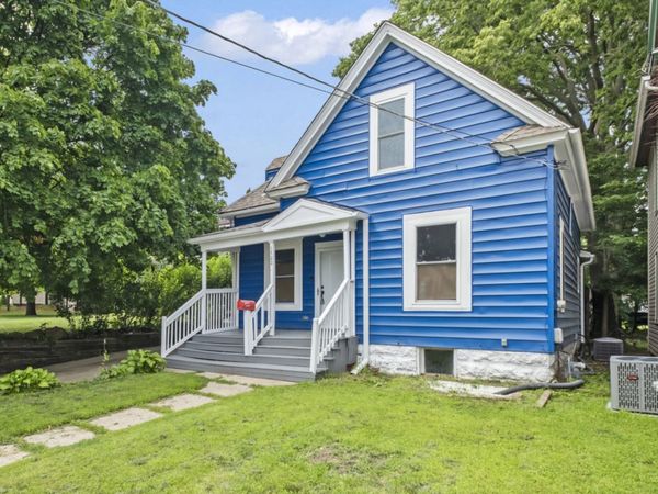 1722 Charles Street , Rockford, IL 61104