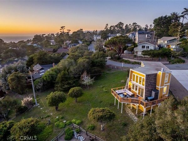560 Canterbury, Cambria, CA 93428