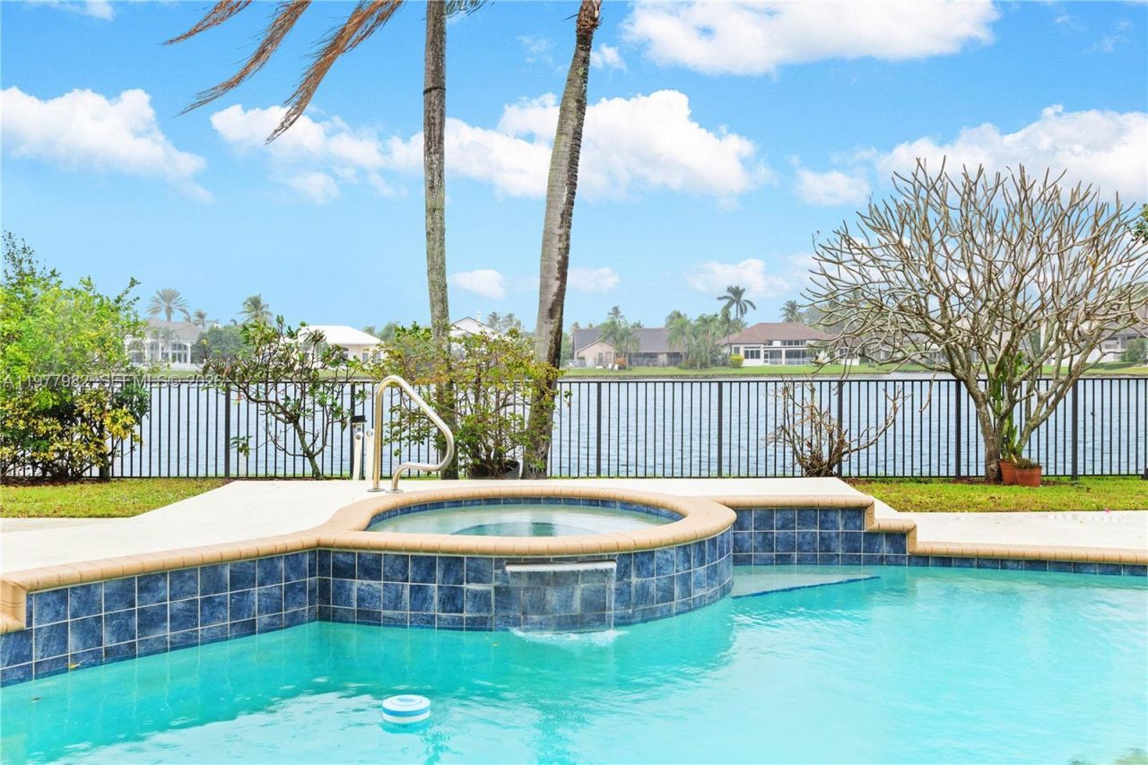 10091 NW 7th St, Plantation, FL 33324 Photo