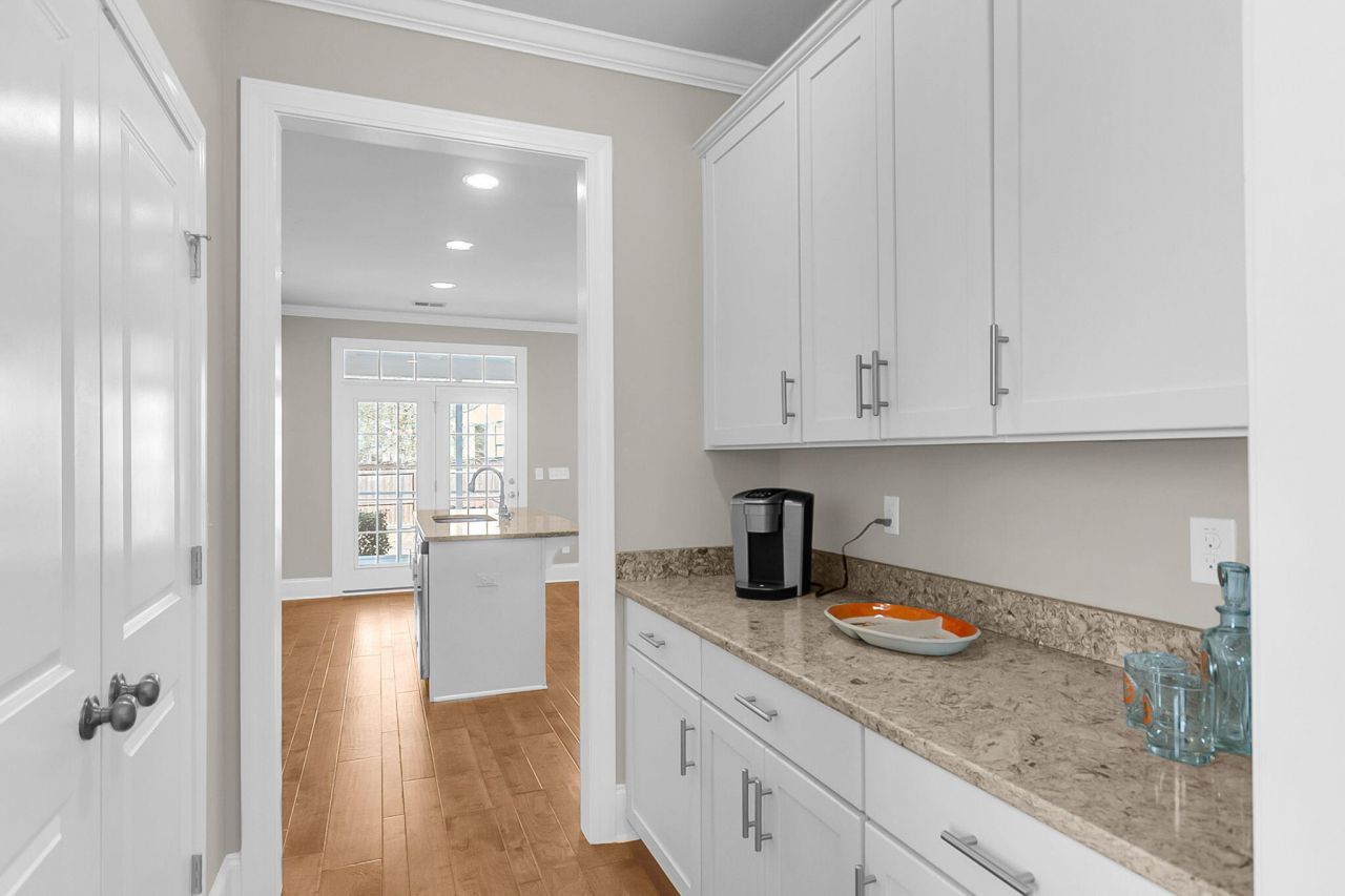 109 Evelyn Joy Drive Photo 12