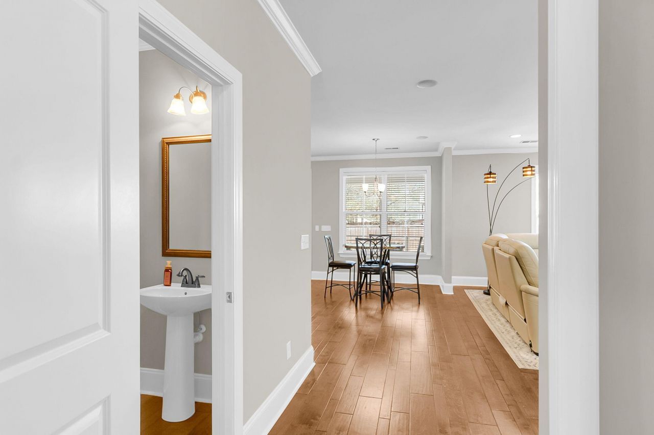 109 Evelyn Joy Drive Photo 24