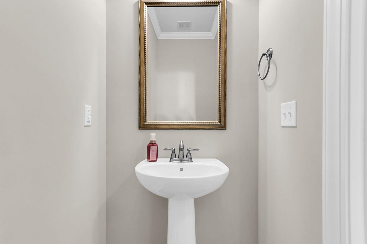 109 Evelyn Joy Drive Photo 25