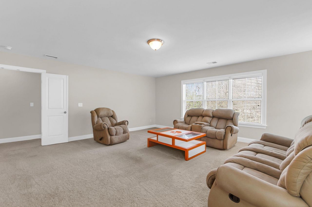 109 Evelyn Joy Drive Photo 35