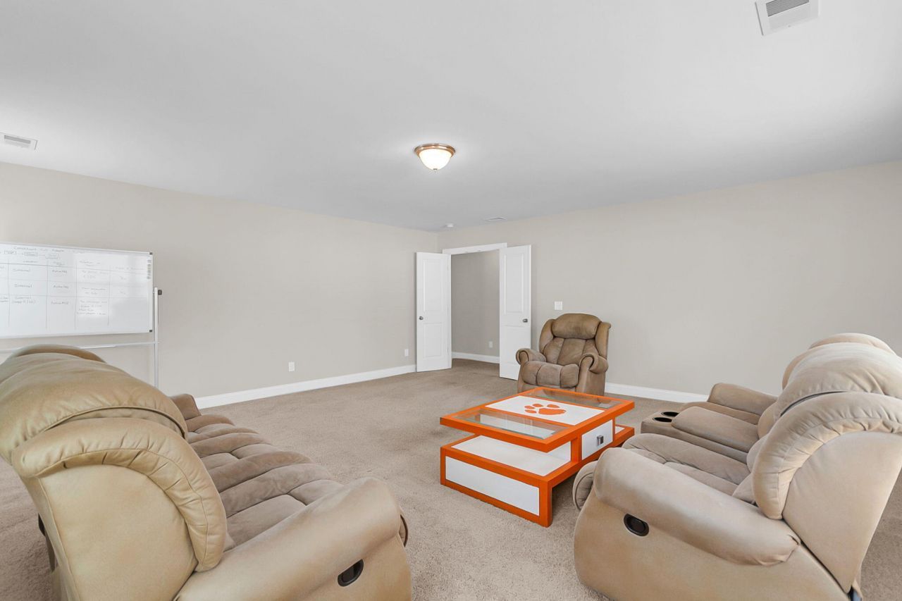 109 Evelyn Joy Drive Photo 36